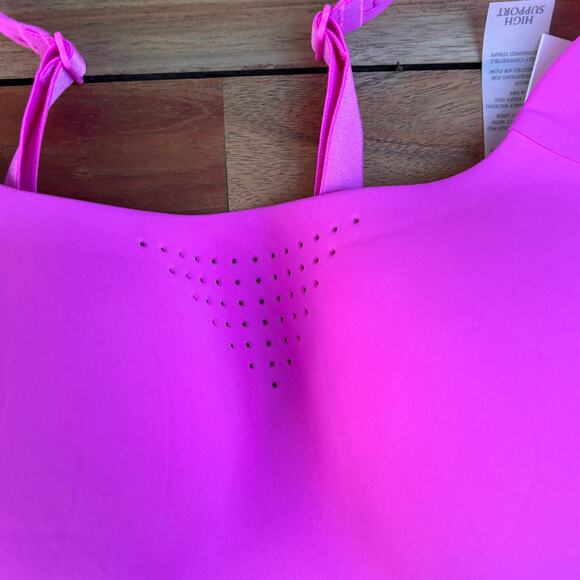 Victoria’s Secret Seamless Sports Bra – Hot Pink – Medium Support NWT Size 36DDD - Picture 2 of 5